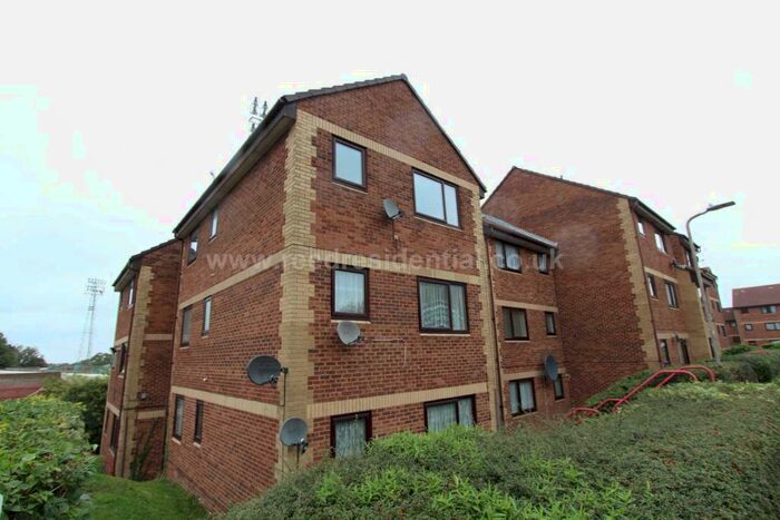 1 Bedroom Flat To Rent In Roots Hall Drive, Southend On Sea, SS2