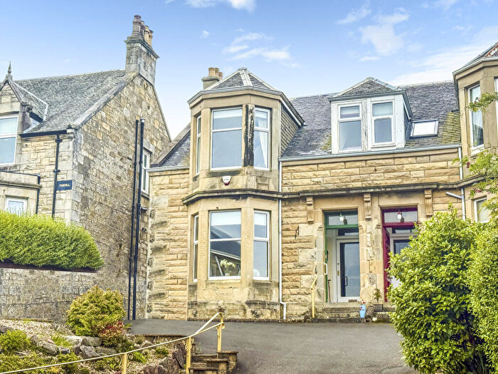 3 Bedroom Semi-Detached House For Sale In Yerton Brae, West Kilbride, KA23