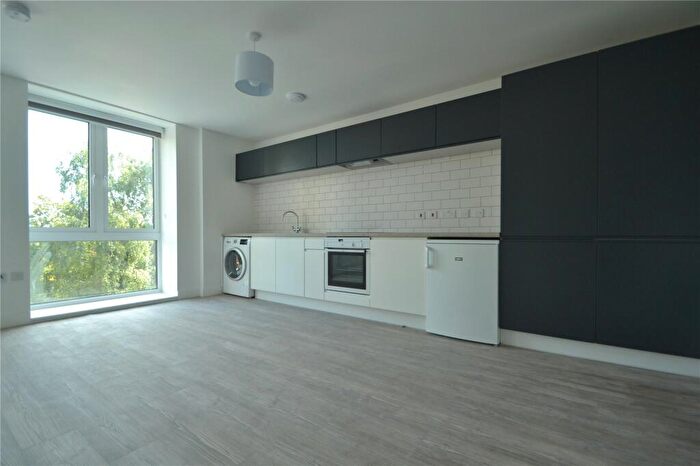 Studio To Rent In - Elmfield Road, Bromley, BR1