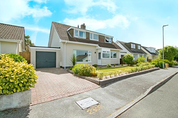 4 Bedroom Bungalow For Sale In Lanyon Road, Playing Place, Truro, Cornwall, TR3