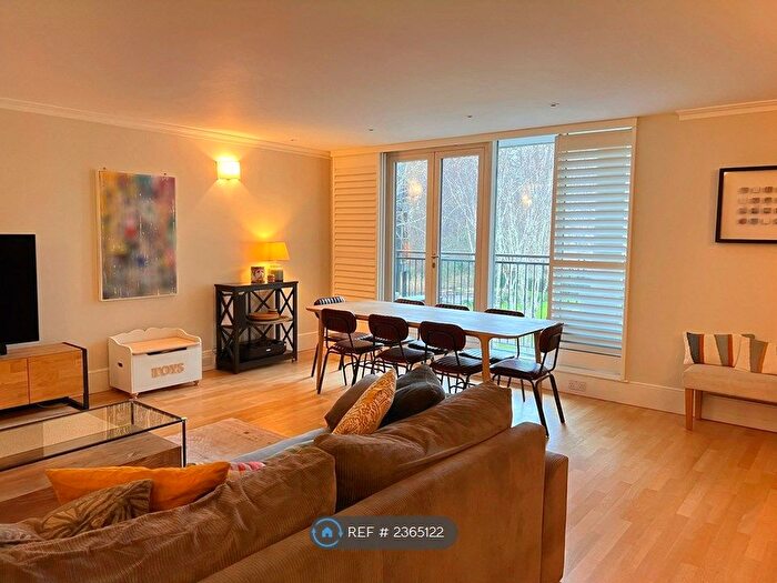 2 Bedroom Flat To Rent In Coleridge Gardens, Chelsea, SW10