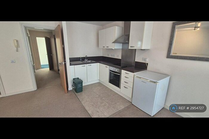 1 Bedroom Flat To Rent In Evergreen Mews, Salford, M7