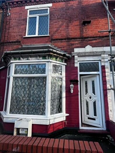 3 Bedroom House To Rent In Cheshire Road, Smethwick, B67