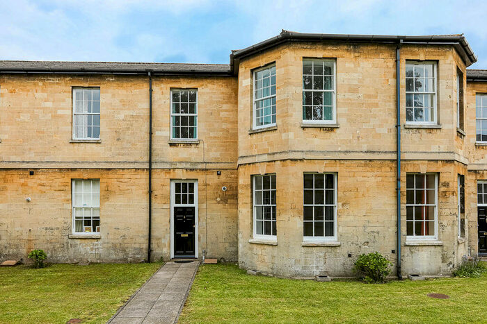 2 Bedroom Terraced House To Rent In Thomas Wyatt Road, Devizes, SN10