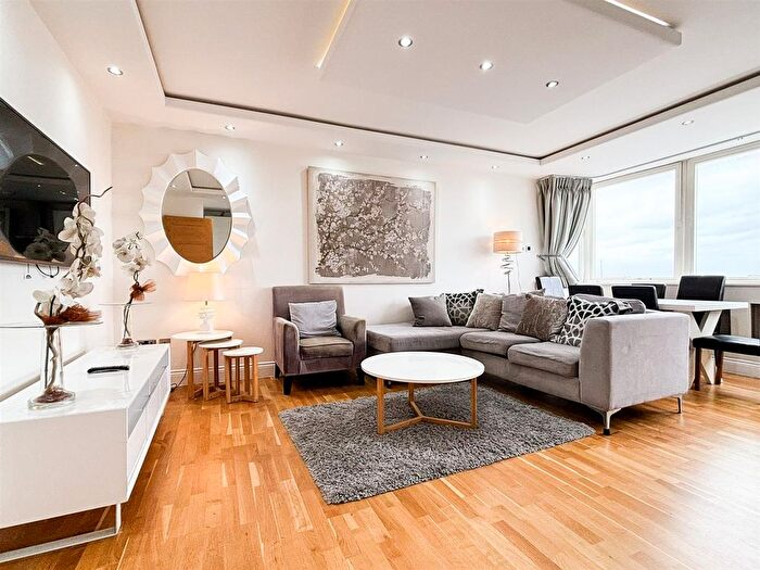 2 Bedroom Flat To Rent In Porchester Place, Hyde Park, W2