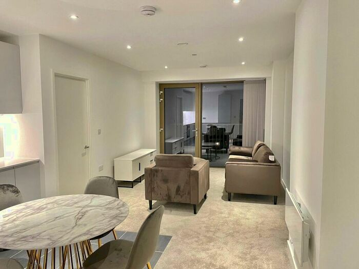 2 Bedroom Apartment To Rent In Local Crescent, Hulme Street, Salford, M5