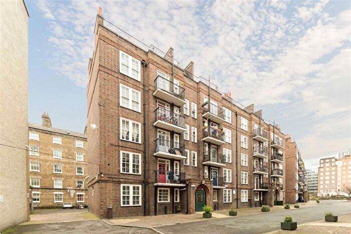 3 Bedroom Flat To Rent In Sumner Street, London, SE1