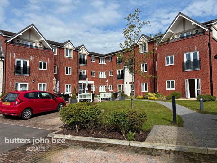 2 Bedroom Apartment For Sale In Cedar Avenue, Alsager, ST7