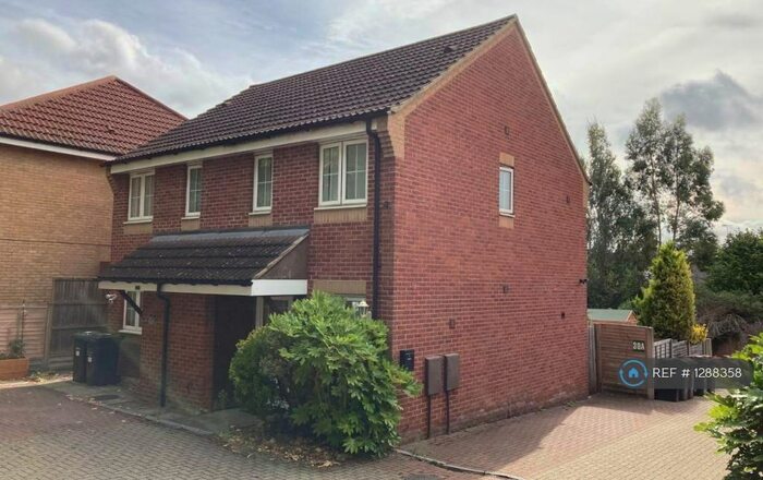 1 Bedroom Flat To Rent In Wensleydale, Luton, LU2