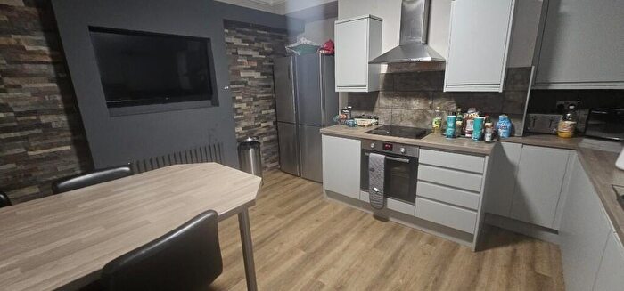 1 Bedroom Terraced House To Rent In Warrels Avenue, Leeds, West Yorkshire, LS13