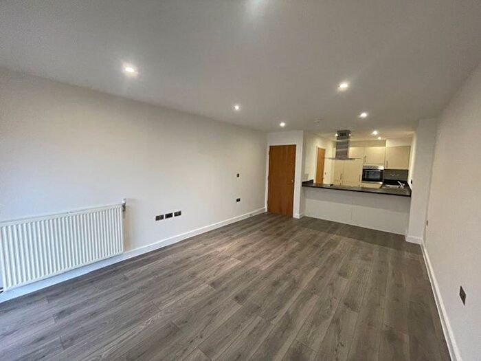 3 Bedroom Flat To Rent In Portway House, A Ossory Road, SE1