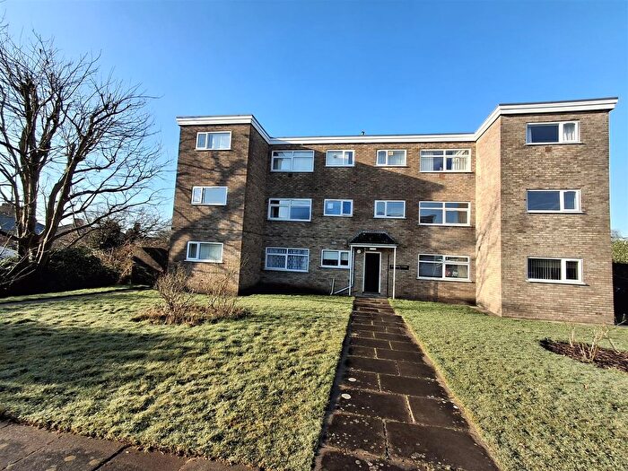 2 Bedroom Flat To Rent In Pembroke Court, Curlew Close, Whitchurch, Cardiff, CF14