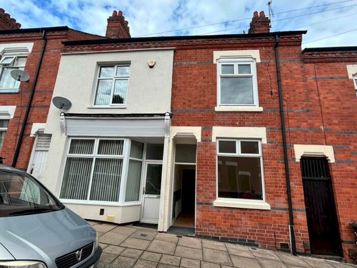 3 Bedroom Terraced House To Rent In Dronfield Street, Leicester, LE5