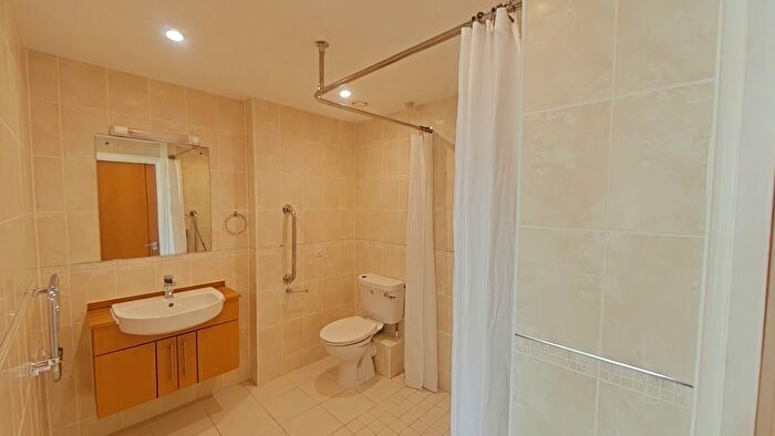 1 Bedroom Property To Rent In Mandeville Court, EN6