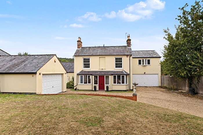 4 Bedroom Detached House For Sale In Buckland, HP22