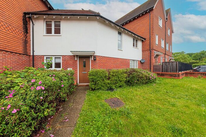 3 Bedroom Terraced House To Rent In Outfield Crescent, Wokingham, RG40