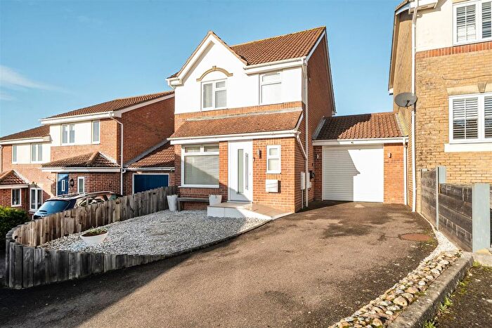 3 Bedroom Detached House For Sale In The Parks, Portslade, BN41