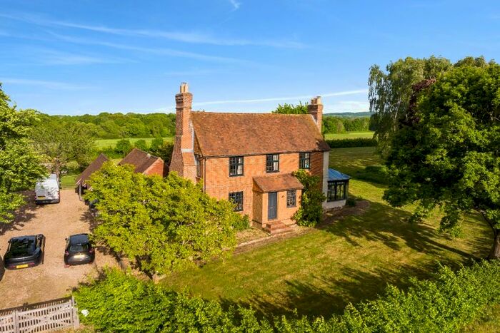 4 Bedroom Detached House To Rent In Tithebarns Lane, GU23