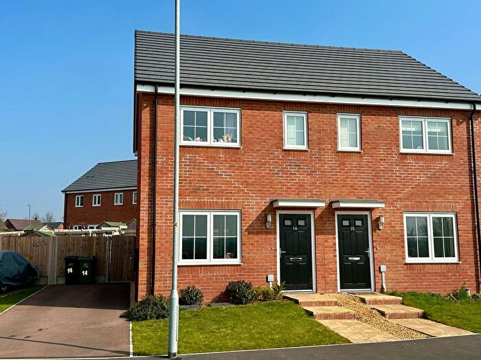 2 Bedroom Semi-Detached House For Sale In Fytche Way, Hereford, HR4