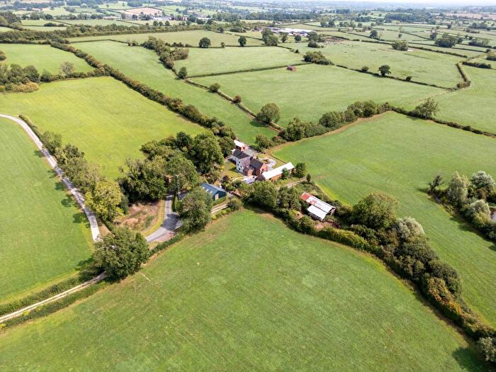 6 Bedroom Detached House For Sale In Riverside Road Tean Stoke-On-Trent, Staffordshire Moorlands, ST10