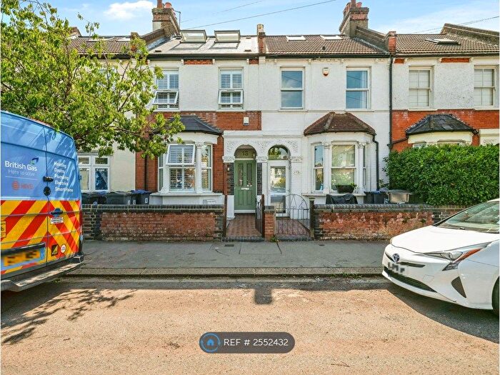 4 Bedroom Terraced House To Rent In Coniston Road, Croydon, CR0