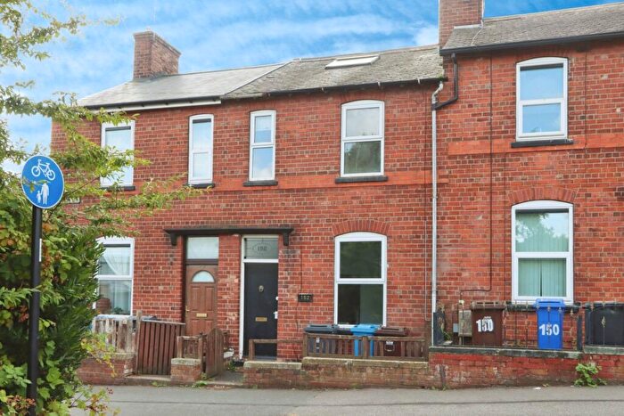 4 Bedroom Terraced House For Sale In Clough Road, Sheffield, South Yorkshire, S2