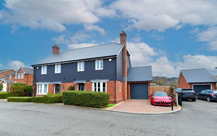 3 Bedroom Semi-Detached House For Sale In Orchard View, Detling, Maidstone, ME14