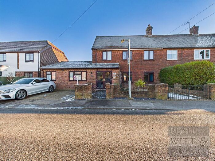 4 Bedroom Semi Detached House For Sale In Darvel Down, Netherfield, Battle, TN33