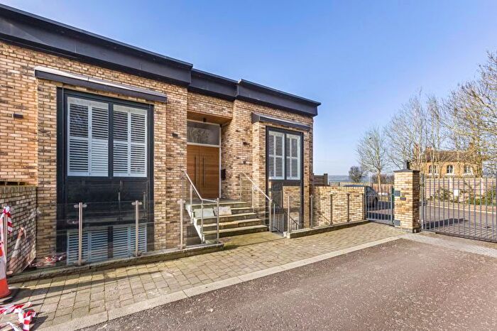 4 Bedroom Property For Sale In Pump House Lane, Stanstead Abbotts, Ware, SG12