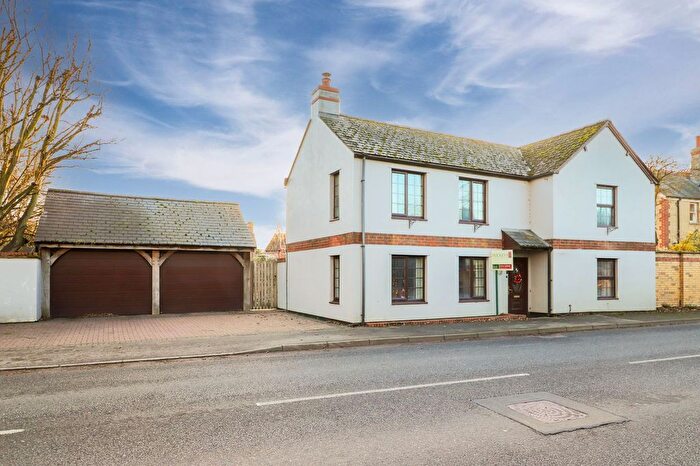 4 Bedroom Detached House For Sale In High Street, Wilburton, CB6