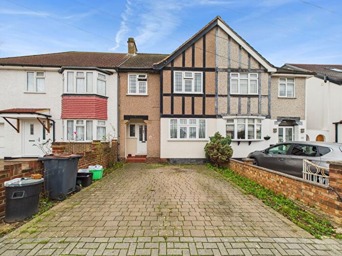 3 Bedroom Terraced House To Rent In Chatsworth Avenue, Bromley, BR1