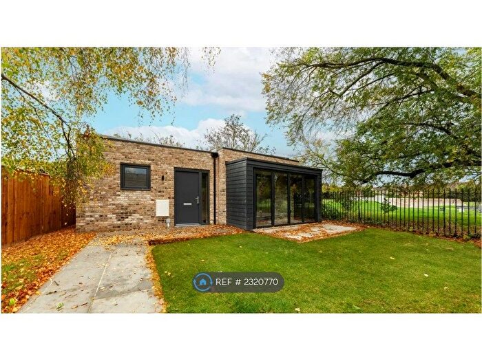 1 Bedroom Bungalow To Rent In High Street, Cherry Hinton, Cambridge, CB1