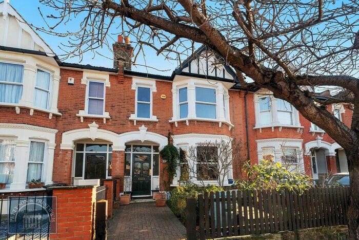 3 Bedroom Terraced House To Rent In Wanstead Park Avenue, Aldersbrook, E12