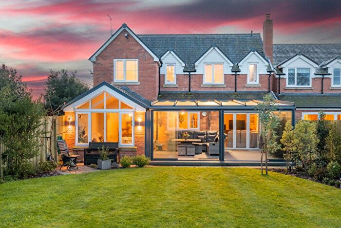 4 Bedroom Detached House For Sale In Beautiful Landscaped Plot Of . Acre And Contemporary Home At The Hamptons, CW6