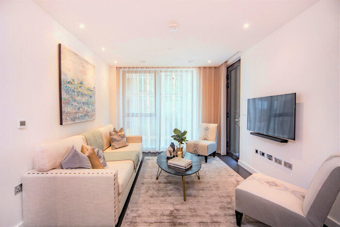 2 Bedroom Apartment To Rent In Thornes House, Charles Clowes Walk. London, SW11