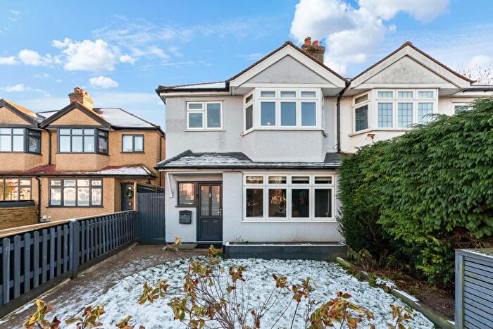 3 Bedroom Semi Detached House For Sale In Brighton Road, Banstead, SM7