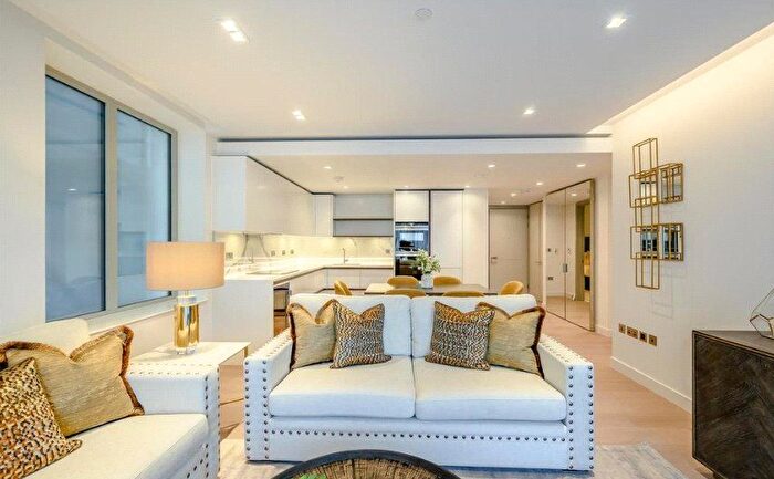 3 Bedroom Flat To Rent In Garrett Mansions, Newcastle Place, Paddington, London, W2