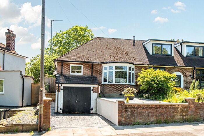 2 Bedroom Bungalow For Sale In Marvels Lane, London, SE12