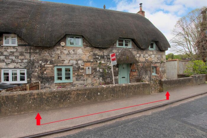 2 Bedroom Character Property For Sale In Shrewton, Salisbury, SP3