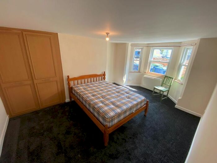 1 Bedroom Flat To Rent In Marlborough Road, Oxford, OX1