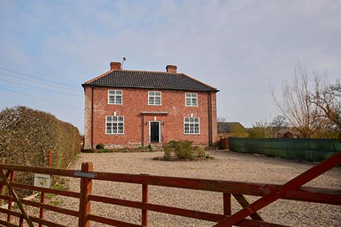 3 Bedroom Semi Detached House For Sale In Smiths Road, Sotterley, Beccles, NR34
