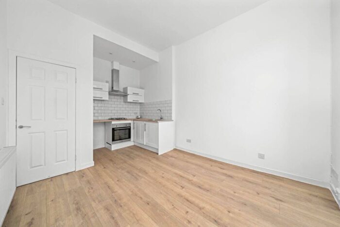 1 Bedroom Flat To Rent In Govanhill Street, Govanhill, G42