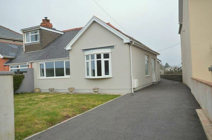 3 Bedroom Bungalow To Rent In Kyneton, St. Brides Major, CF32