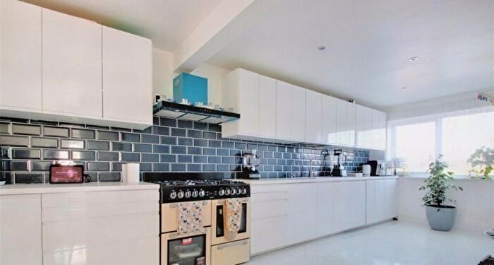 5 Bedroom Detached House To Rent In Walderslade Road, Walderslade, Chatham, ME5