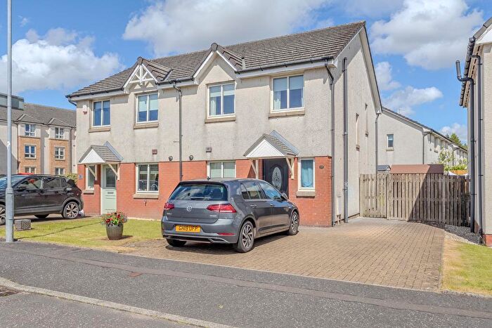 3 Bedroom Semi-Detached House For Sale In Old Barrs Drive, Moodiesburn, G69