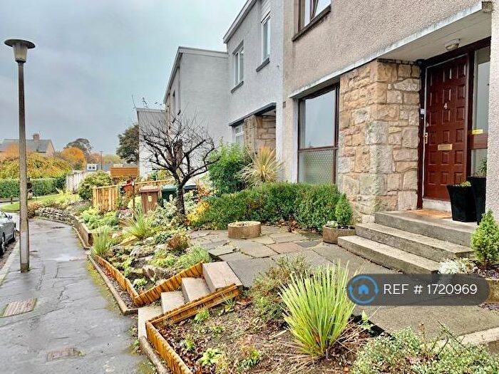 3 Bedroom End Of Terrace House To Rent In Springwood Park, Edinburgh, EH16