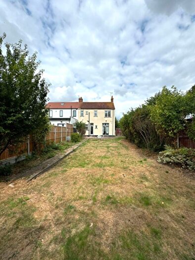 3 Bedroom Semi Detached House For Sale In Coniston Gardens, Ilford, IG4