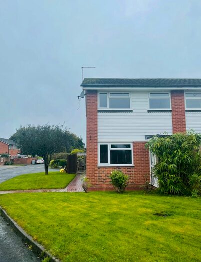 3 Bedroom Semi-Detached House To Rent In Bishops Wood, Nantwich, CW5
