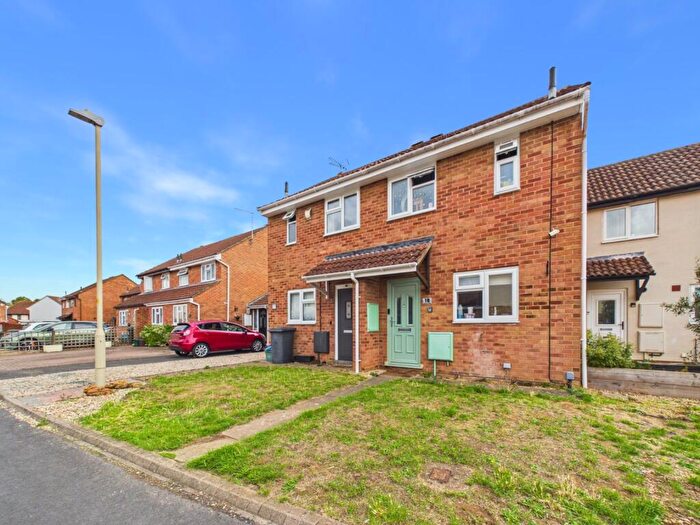 2 Bedroom End Of Terrace House For Sale In Hazel Close, Gloucester, Gloucestershire, GL2