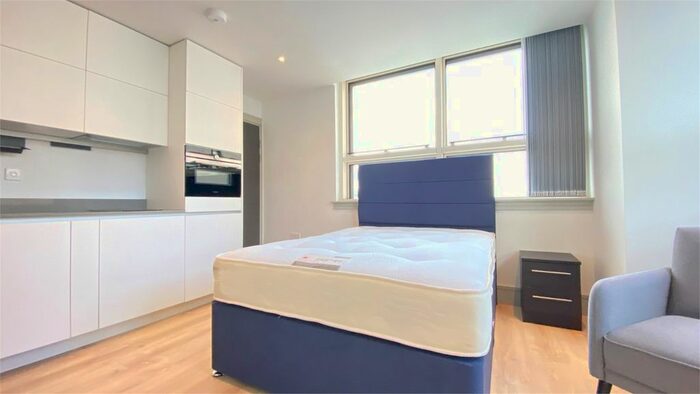 Studio To Rent In Mercantile House M, Uxbridge, Middlesex, UB8